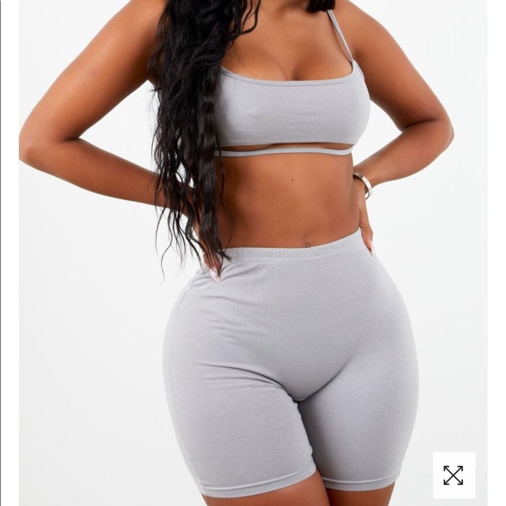 SORELLA two piece set. Brand new
